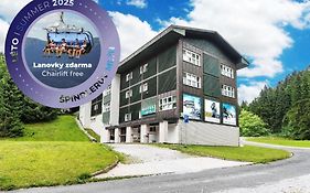 Hotel Lenka